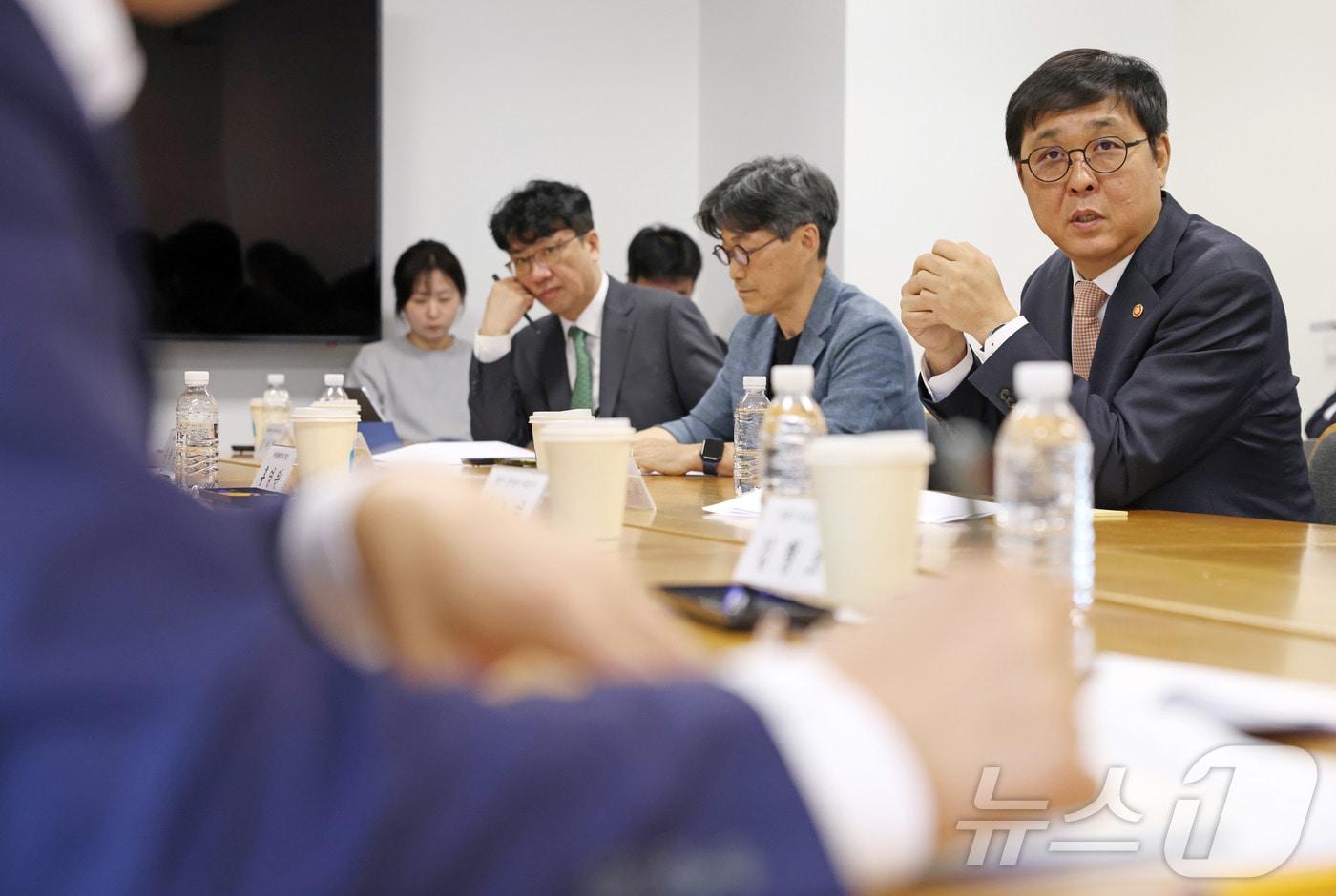 본문 이미지 - 문화체육관광부가 문화예술정책자문위원회 게임분과 제2차 회의를 30일 오전 국립현대미술관 서울관에서 열고 '케이-게임' 재도약을 위한 정책 방안을 논의한다. (문화체육관광부 제공. 재판매 및 DB 금지) 2026.4.27 ⓒ 뉴스1