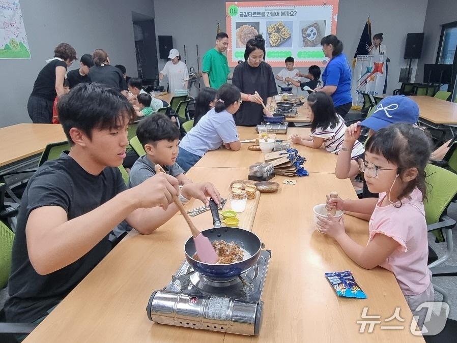 본문 이미지 - 전북 진안군 정천면 학동 산촌생태마을이 산림청과 한국임업진흥원이 주관한 '산촌활력 특화사업' 추가지원 대상지에 선정됐다. 지난해 사진.(진안군제공. 재판매 및 DB금지)2026.4.27/뉴스1