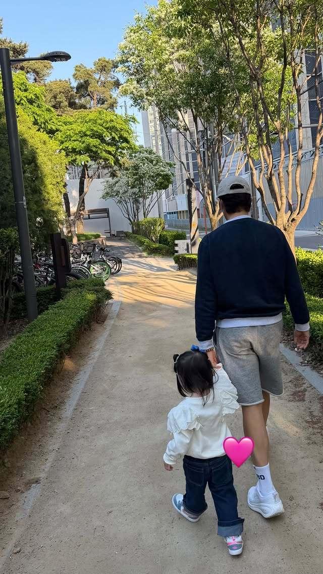 본문 이미지 - 이민정 SNS 갈무리