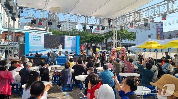 본문 이미지 - 작년 기장시장 한마당 축제 모습.(기장군 제공. 재판매 및 DB금지)