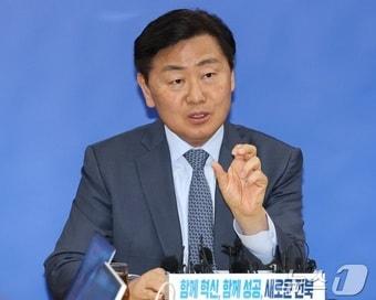 본문 이미지 - 김관영 전북특별자치도지사. 2026.4.27 ⓒ 뉴스1 유경석 기자