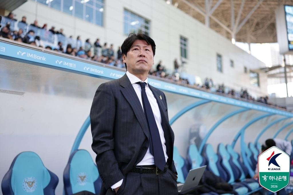 본문 이미지 - 전남드래곤즈가 박동혁 감독과의 동행을 마무리하고 새로운 감독을 찾는다. (한국프로축구연맹 제공)