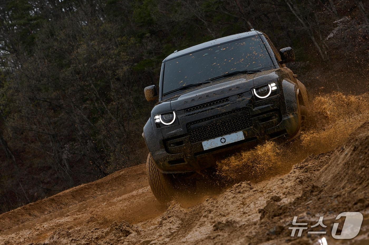 본문 이미지 - 디펜더 OCTA.