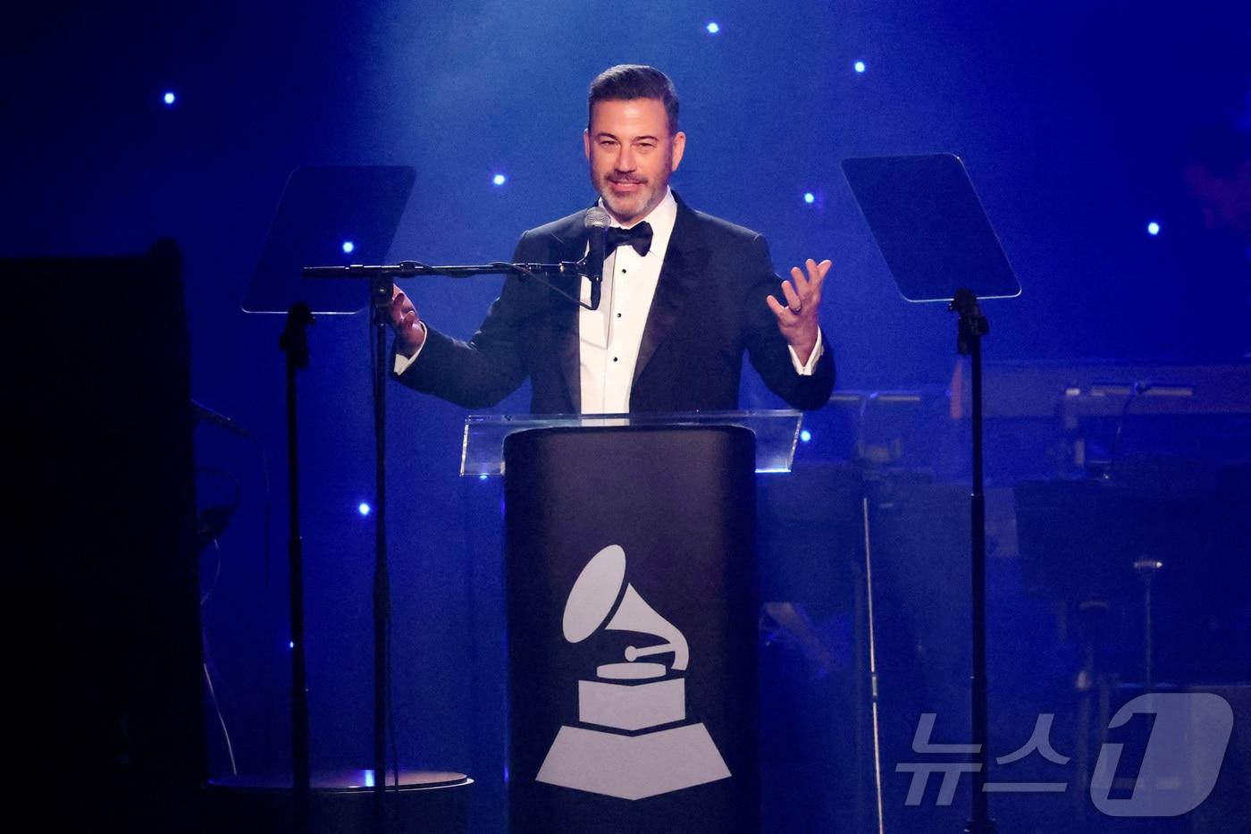 본문 이미지 - 미국의 유명 방송인이자 코미디언인 지미 키멀. 2025.02.01 ⓒ 로이터=뉴스1