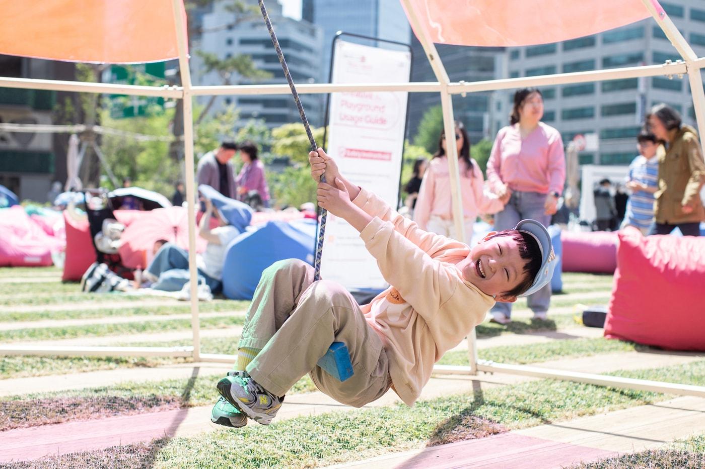 본문 이미지 - 서울야외도서관 책읽는 서울광장(서울시 제공)