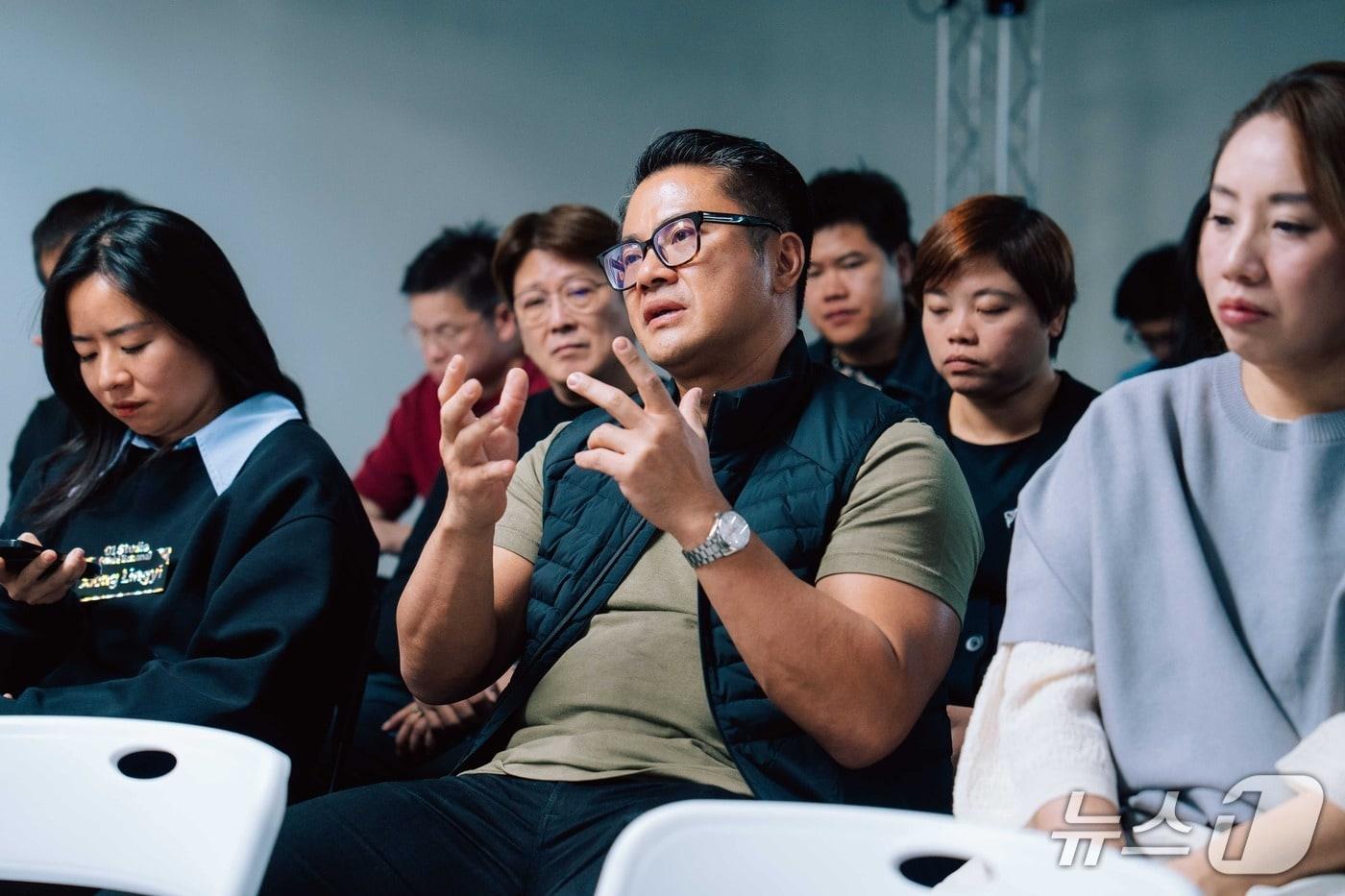 본문 이미지 - 한국콘텐츠진흥원은 지난 21~24일 싱가포르 정부·기업 관계자 30여 명이 참여한 '한-싱가포르 콘텐츠 산업 생태계 교류·연수 프로그램'을 열고 공동제작과 기술 협력 기반을 다졌다