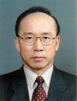 본문 이미지 - 정연선 육군사관학교 명예교수(전 한국영어영문학회 회장).