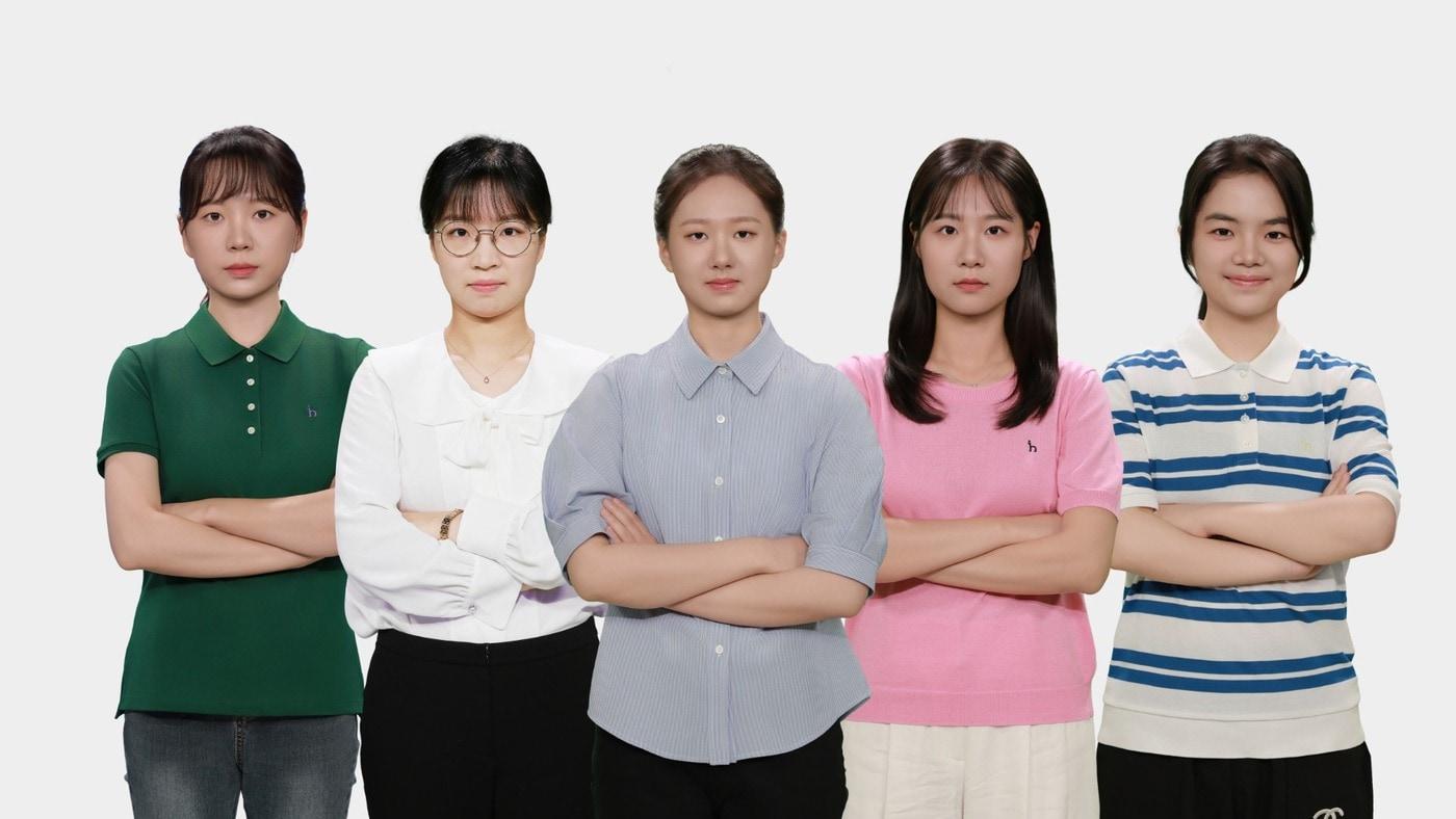 본문 이미지 - '빅5 대항전'이 5월 2일 개막한다. 왼쪽부터 김채영, 최정, 김은지, 오유진, 스미레(한국기원 제공) 