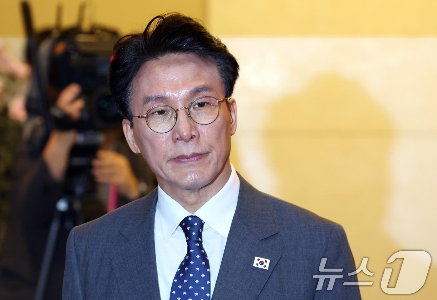 본문 이미지 - 김민석 국무총리가 29일 오전 서울 종로구 세종대로 정부서울청사에서 열린 임시국무회의 겸 비상경제본부회의에 참석하고 있다. ⓒ 뉴스1 김명섭 기자