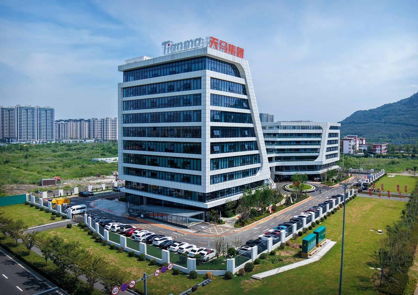 본문 이미지 - 연운항에 있는 천마 테크놀로지 산업단지(배럴 제공)