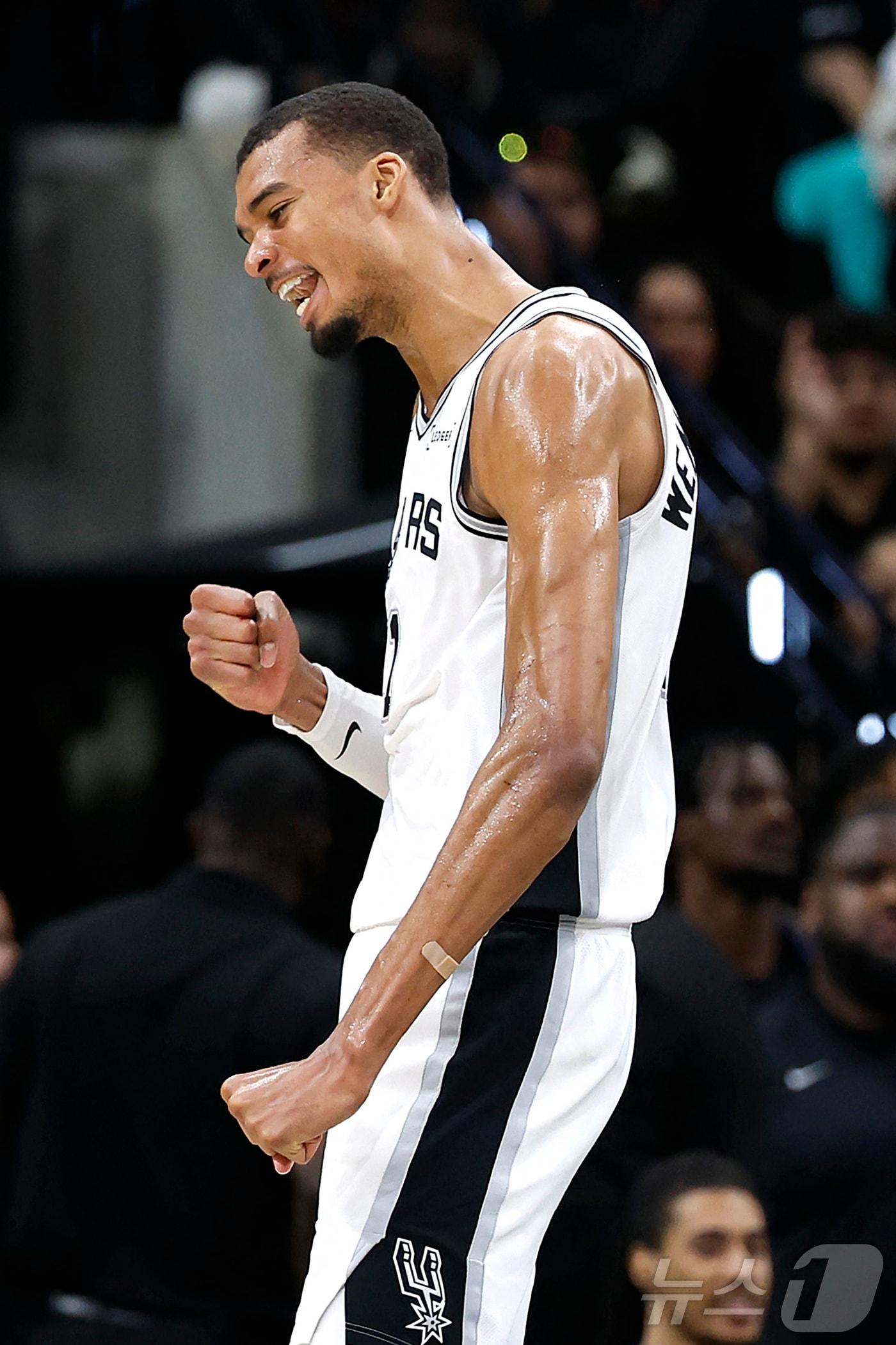 본문 이미지 - NBA 샌안토니오 빅터 웸반야마. ⓒ AFP=뉴스1