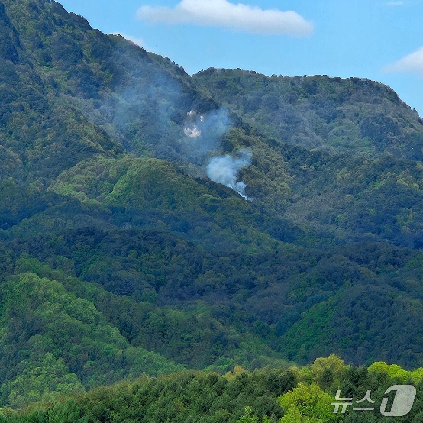 본문 이미지 - 강원 홍천 내촌면 도관리 산불 현장.(강원도 제공, 재판매 및 DB금지)