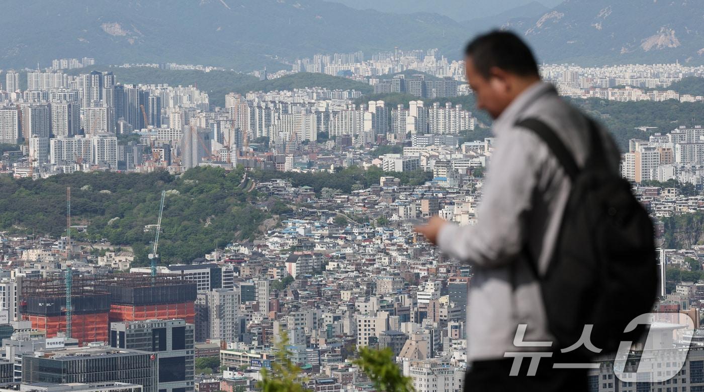 본문 이미지 - 서울 아파트 단지 모습.(자료사진) ⓒ 뉴스1 임지훈 인턴기자