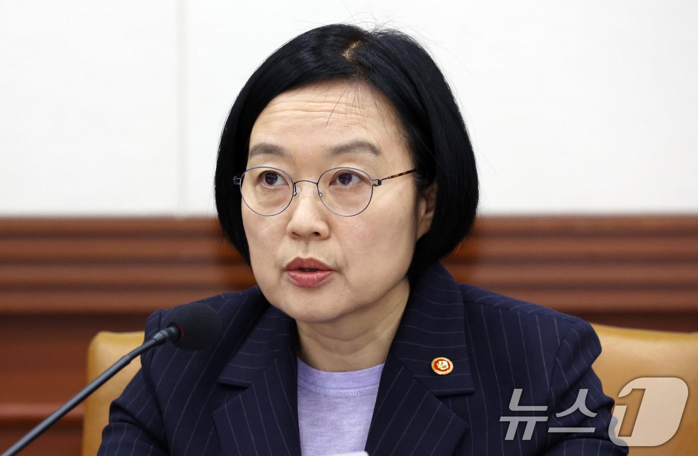 본문 이미지 - 한성숙 중소벤처기업부 장관이 발언을 하고 있다 2026.4.3 ⓒ 뉴스1 김명섭 기자