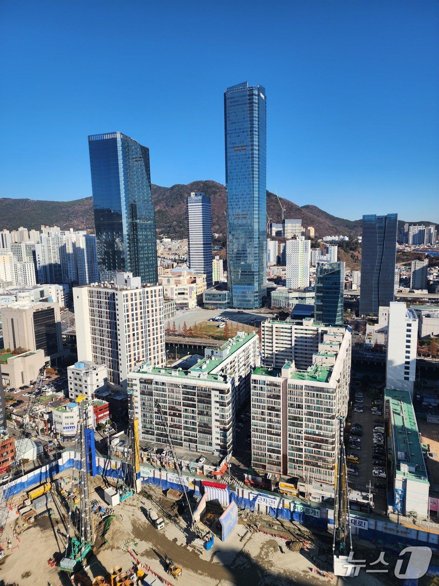 본문 이미지 - 부산진구 범천 1-2구역 전경. 독자 제공. 재판매 및 DB금지)