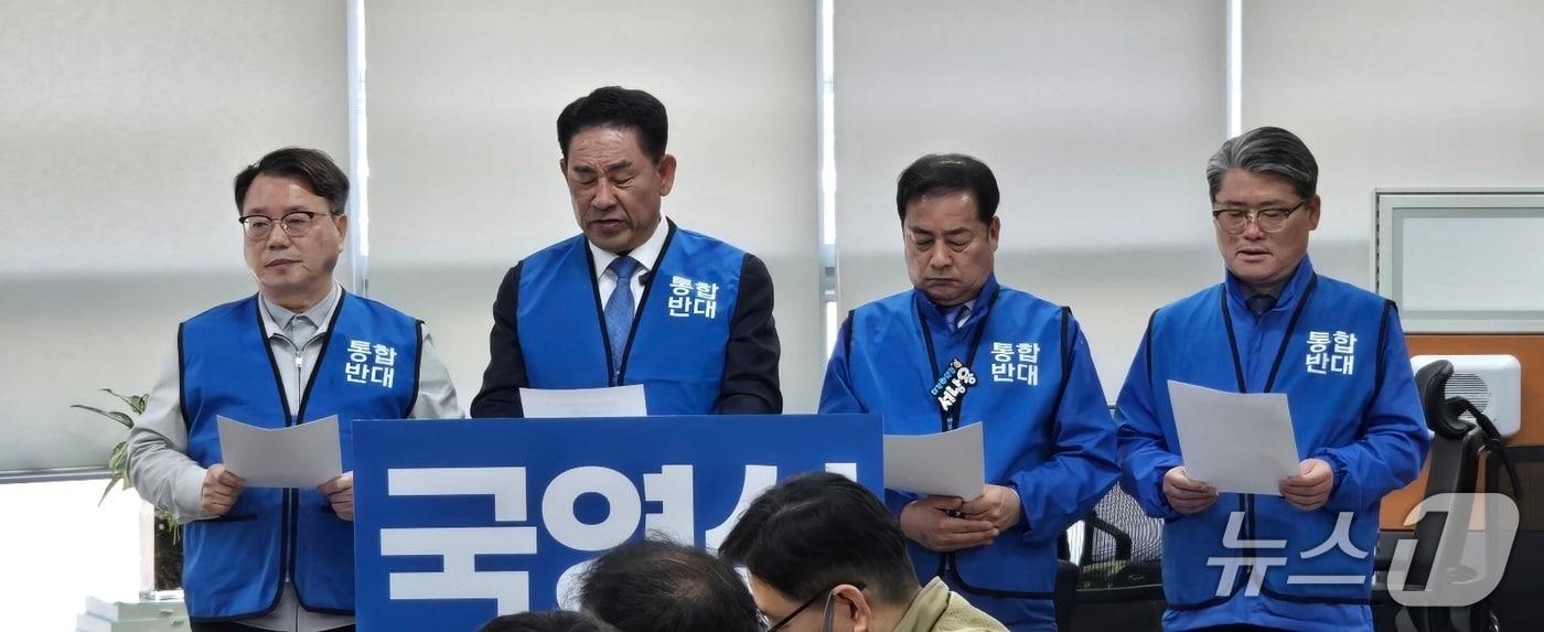 본문 이미지 - 더불어민주당 전북 완주군수 예비후보자들, 왼쪽부터 이돈승, 국영석, 서남용, 임상규/뉴스1 