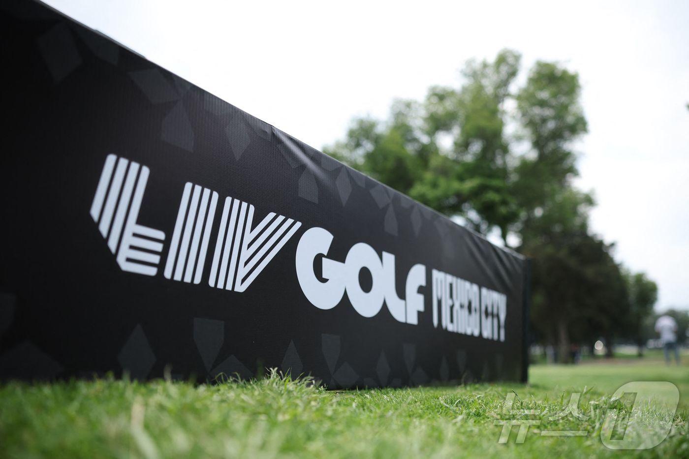 본문 이미지 - 월스트리트저널이 LIV 골프 지금 지원 중단을 단독보도했다.ⓒ AFP=뉴스1