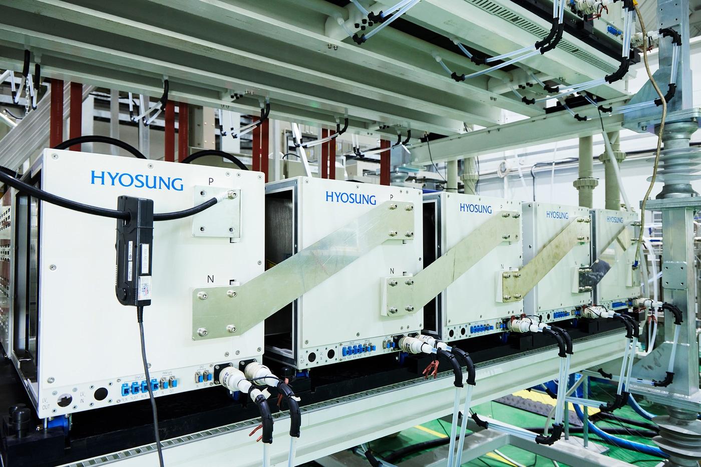 본문 이미지 - 효성중공업이 개발한 22.9kV SST 모습.(효성중공업 제공)/뉴스1