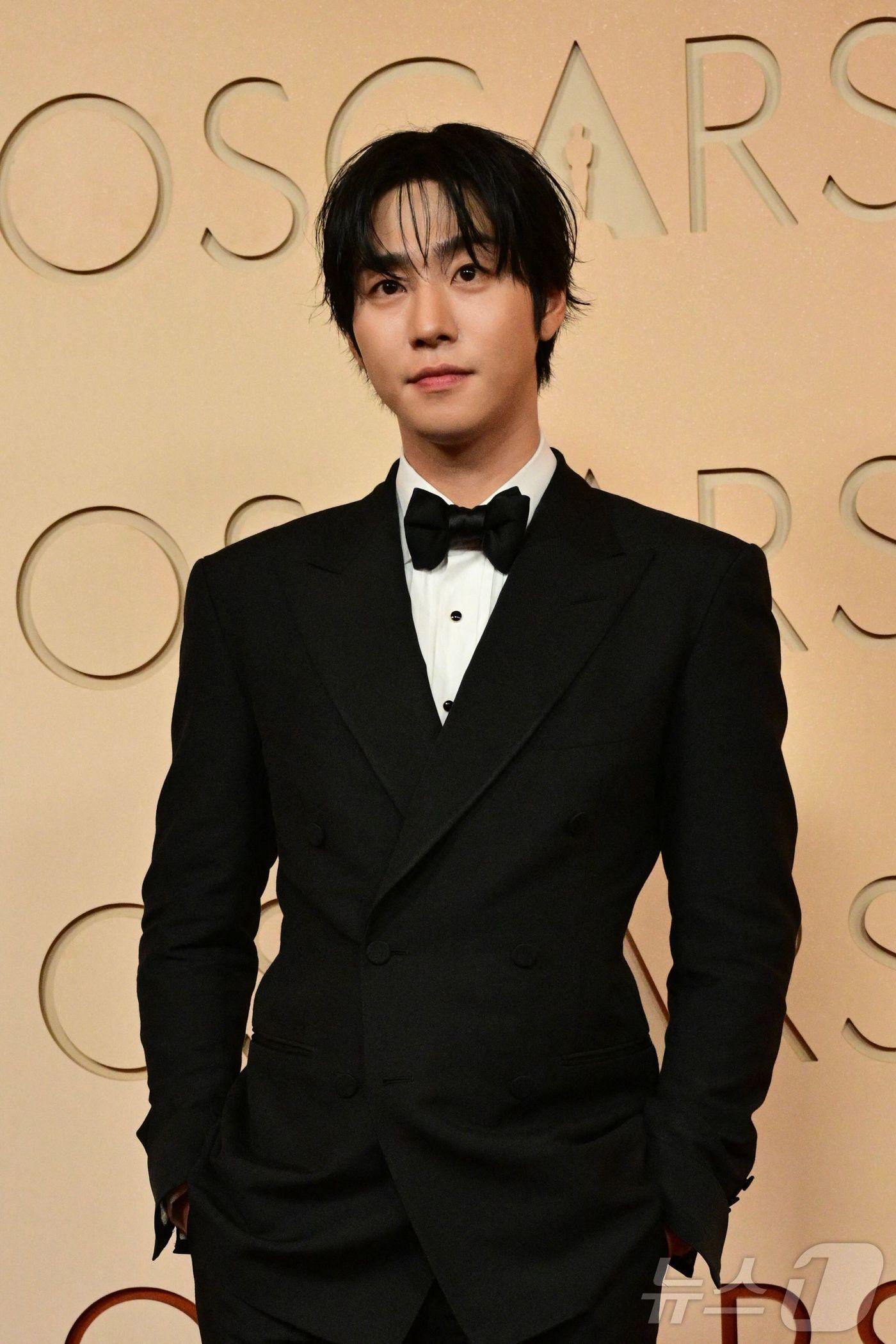 본문 이미지 - 아카데미 시상식에 참석한 안효섭 ⓒ AFP=뉴스1