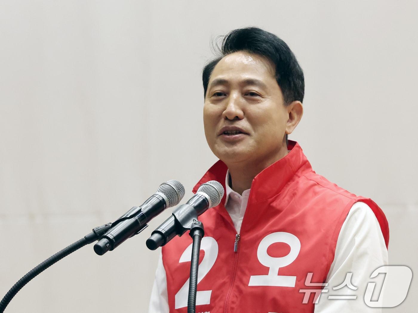 본문 이미지 - 오세훈 국민의힘 서울시장 후보가 30일 오전 서울 여의도 국회에서 열린 '제9회 전국동시지방선거 국민의힘 서울시당 필승결의 및 공천자대회에서 포부 연설을 하고 있다. 2026.4.30 ⓒ 뉴스1 황기선 기자