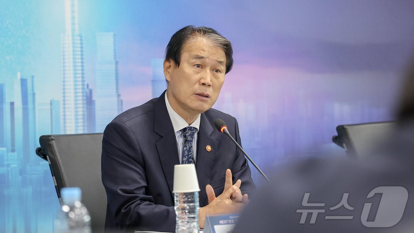본문 이미지 - 권오을 국가보훈부 장관. (국가보훈부 제공. 재판매 및 DB 금지) 2026.4.30 ⓒ 뉴스1