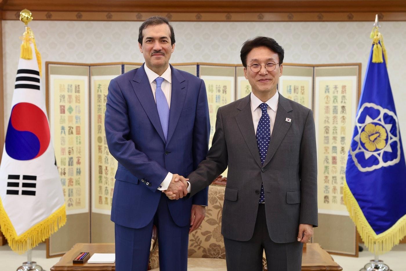 본문 이미지 - 김민석 국무총리는 30일 아흐마드 알-사예드 카타르 통상담당 국무장관을 접견했다.(총리실 제공)