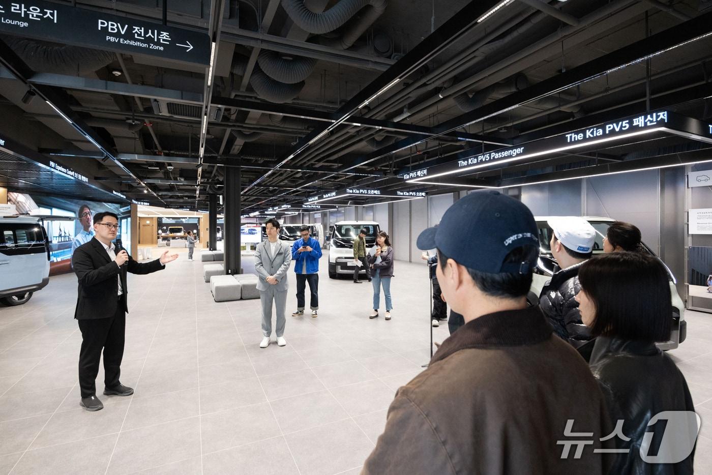 본문 이미지 - PBV 익스피리언스 센터 (기아 제공)