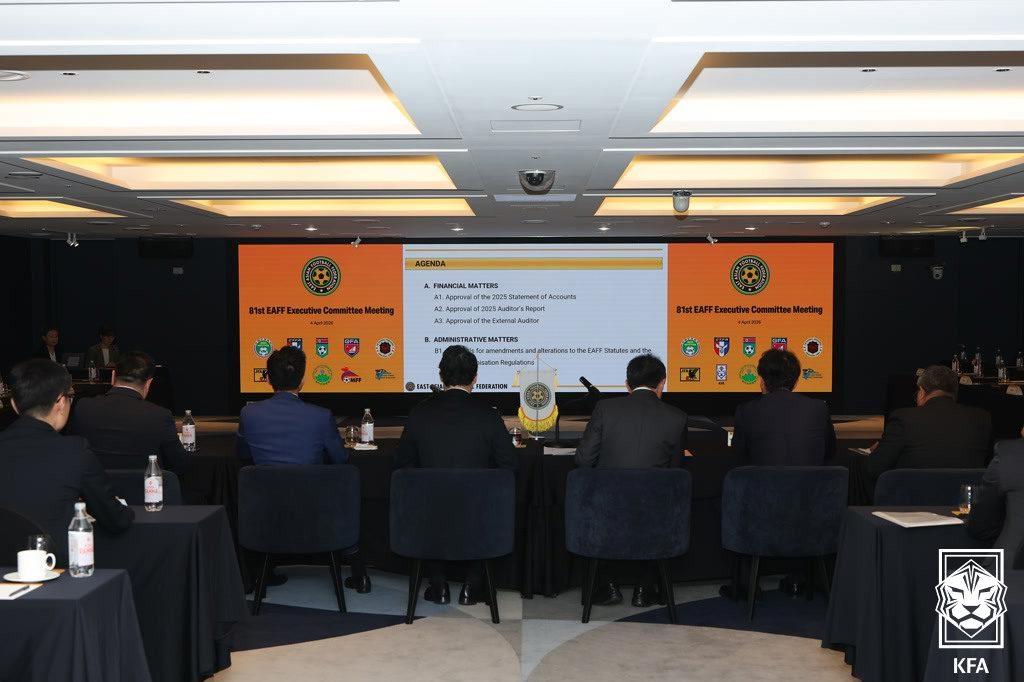 본문 이미지 - 동아시아축구연맹 정기총회 모습. (대한축구협회 제공)