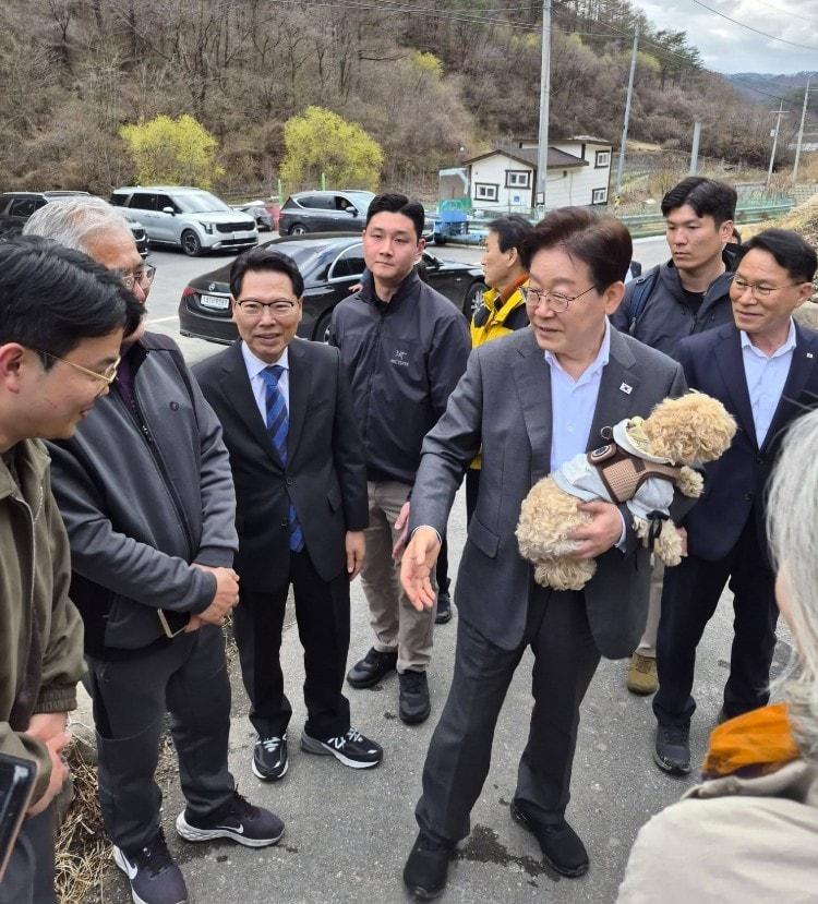 본문 이미지 - 이재명 대통령이 4일 경북 안동에 찾았다.('이삼걸과 함께하는 안동' 페이스북 갈무리).2026.04.05.ⓒ 뉴스1