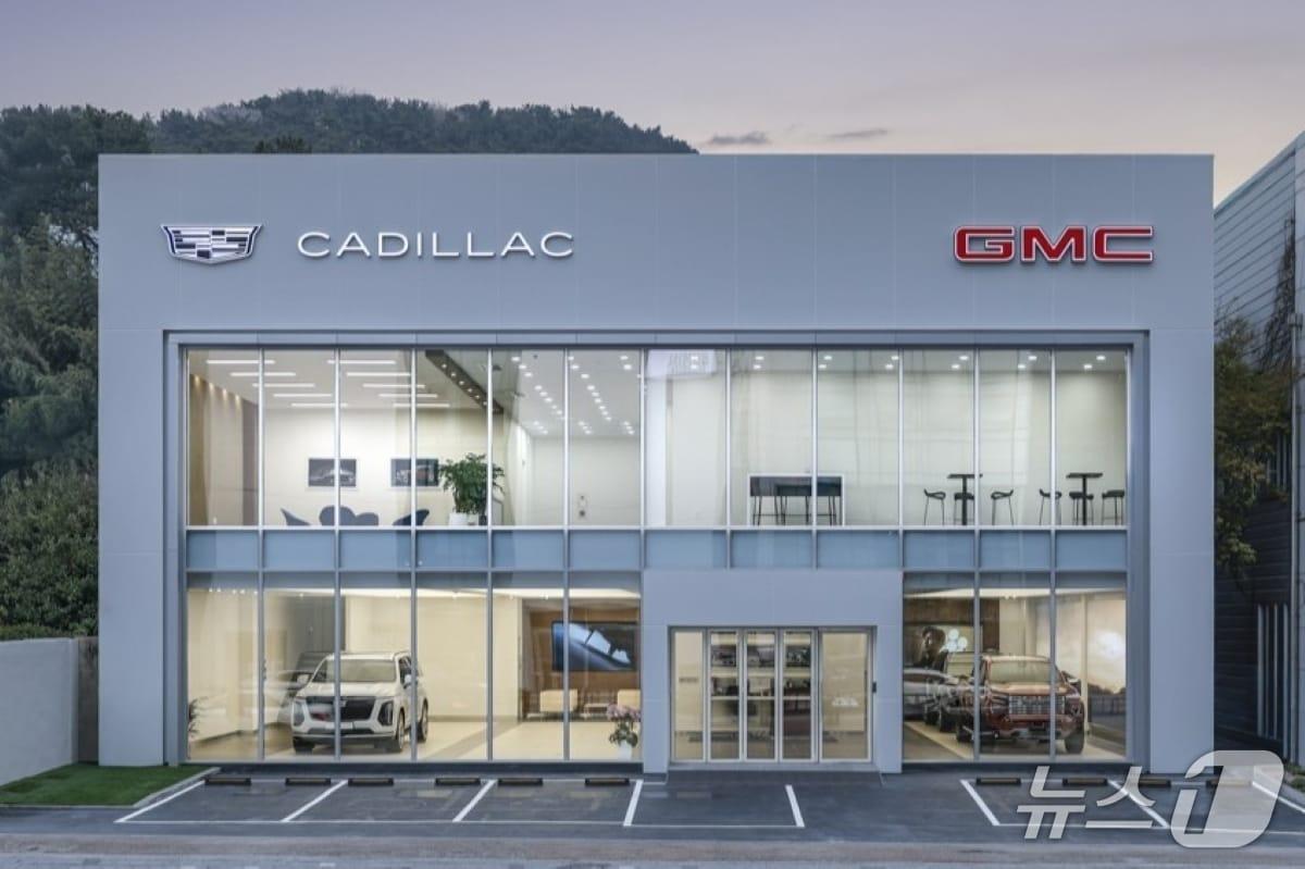 본문 이미지 - 캐딜락&GMC 부산 전시장