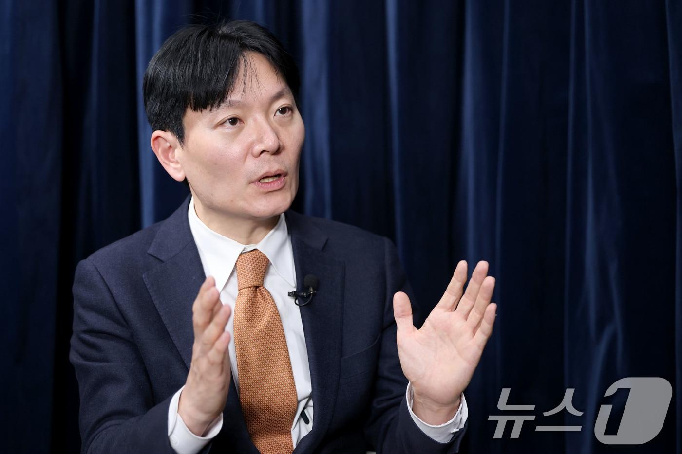 본문 이미지 - 박상용 인천지검 부부장검사가 6일 오후 서울 종로구 뉴스1 사무실에서 인터뷰를 하고 있다. 2026.4.6 ⓒ 뉴스1 이광호 기자