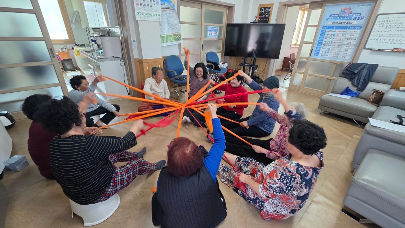 본문 이미지 -  정신 건강 프로그램 운영 모습.(보령시 제공. 재판매 및 DB금지)/뉴스1