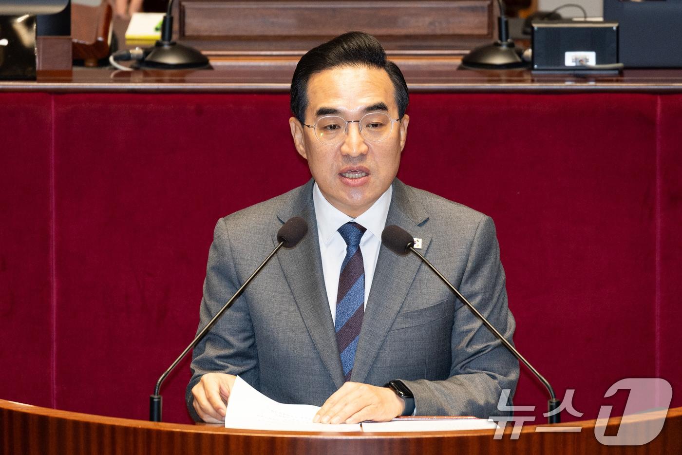 본문 이미지 - 박홍근 기획예산처 장관이 7일 서울 여의도 국회에서 열린 제434회 국회(임시회) 예산결산특별위원회 제1차 전체회의에서 2026년도 제1회 추가경정예산안 제안설명을 하고 있다. 2026.4.7 ⓒ 뉴스1 유승관 기자