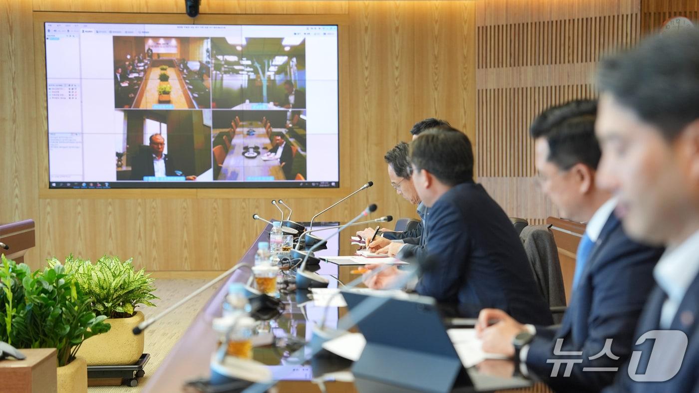 본문 이미지 - BNK금융그룹은 중동발 산업 위기 극복을 전사적으로 지원하기 위한 TFT를 가동한다. (BNK금융그룹 제공. 재판매 및 DB금지)