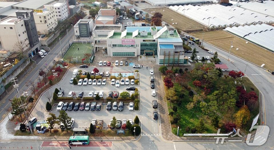 본문 이미지 - 용인시 모현읍 행정복지센터 전경.(용인시 제공)