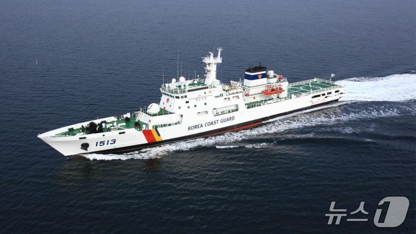 본문 이미지 - 속초해경 소속 경비함정.(속초해경 제공, 재판매 및 DB 금지)