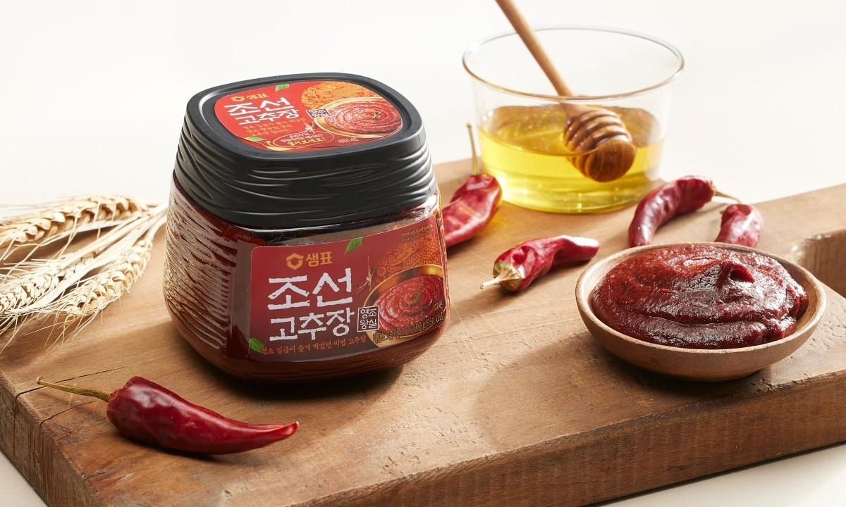 본문 이미지 - 조선고추장 제품 이미지.(샘표 제공)