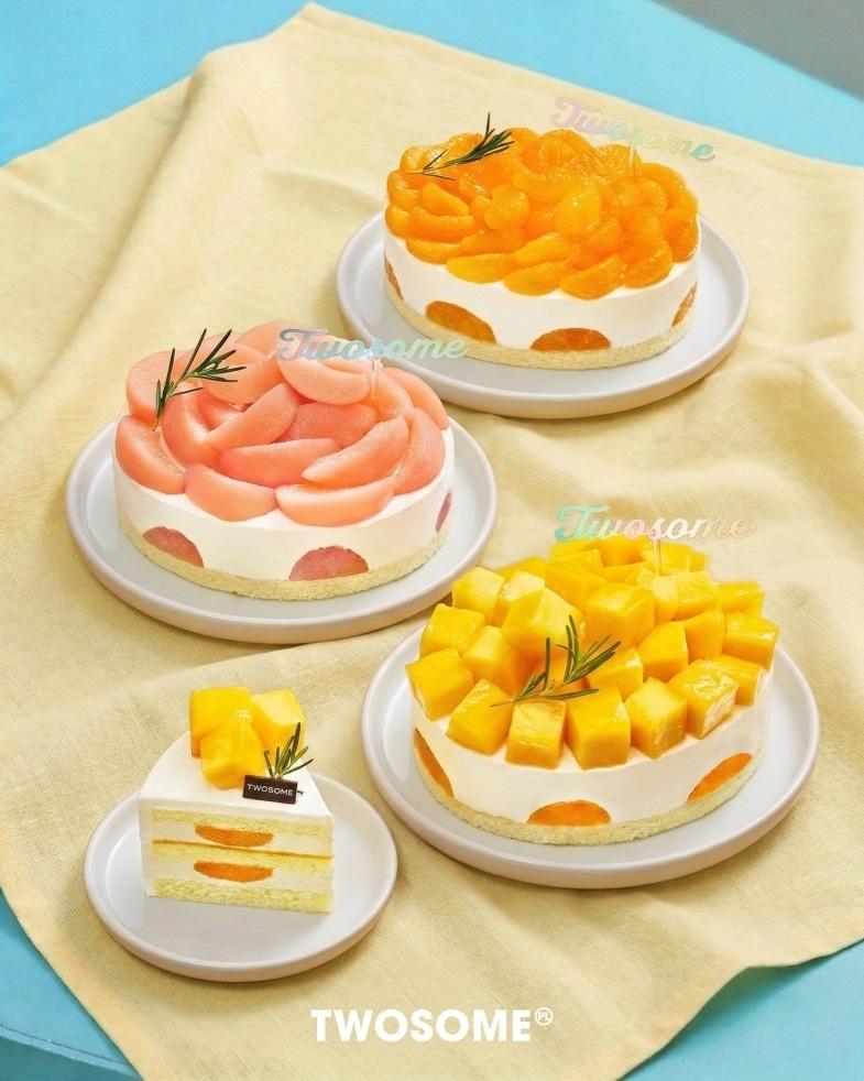 본문 이미지 - (위에서부터)금귤생·피치생·망고생.(투썸플레이스 제공)