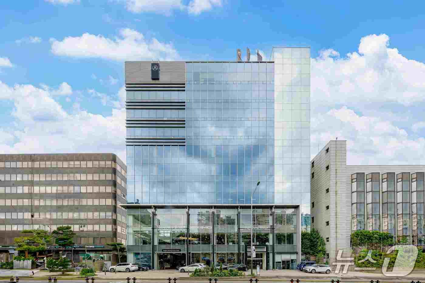 본문 이미지 - 한성자동차 방배 본사(한성자동차 제공)