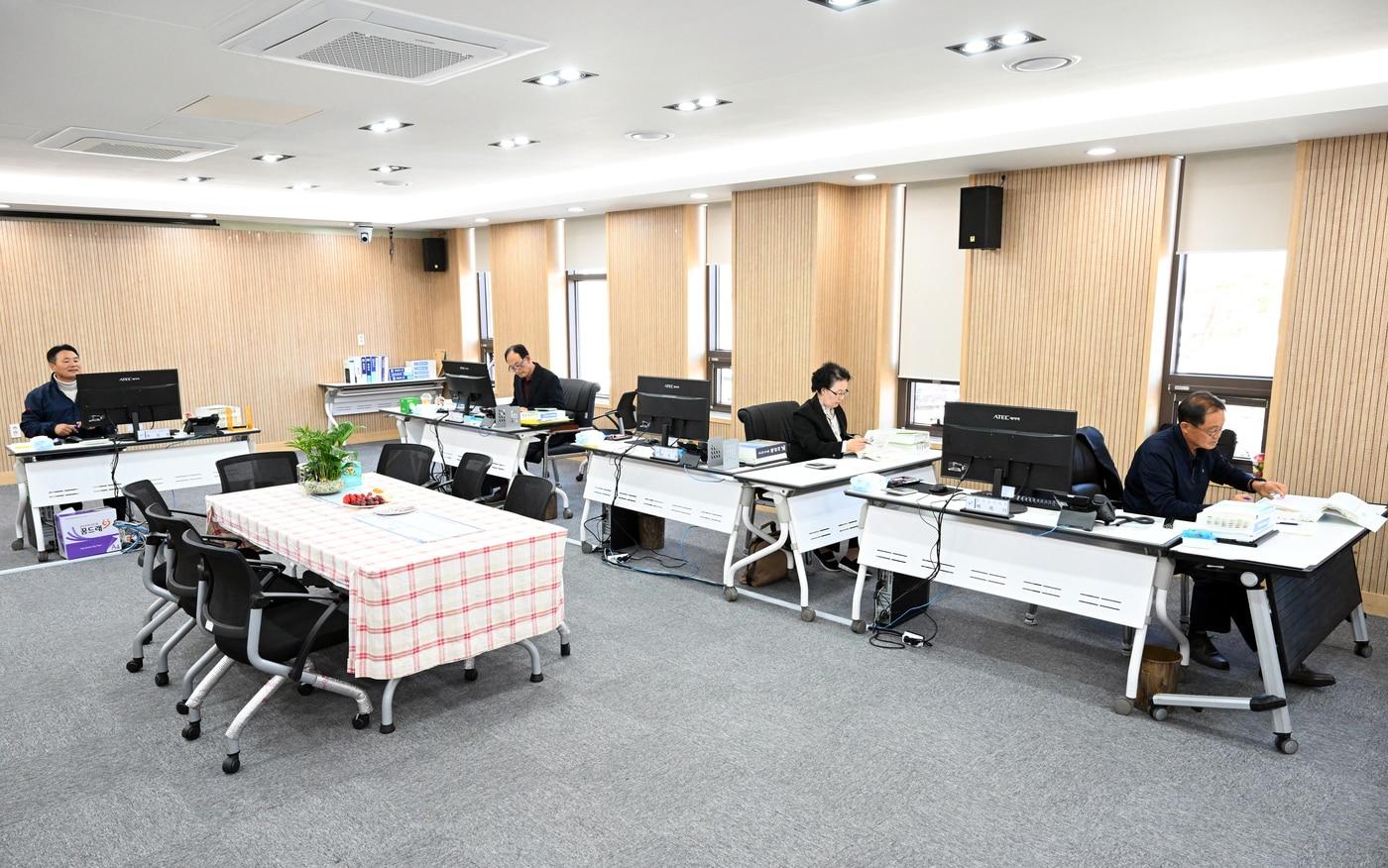 본문 이미지 -  보령시 2025회계연도 결산 검사장 모습.(시의회 제공. 재판매 및 DB금지)/뉴스1