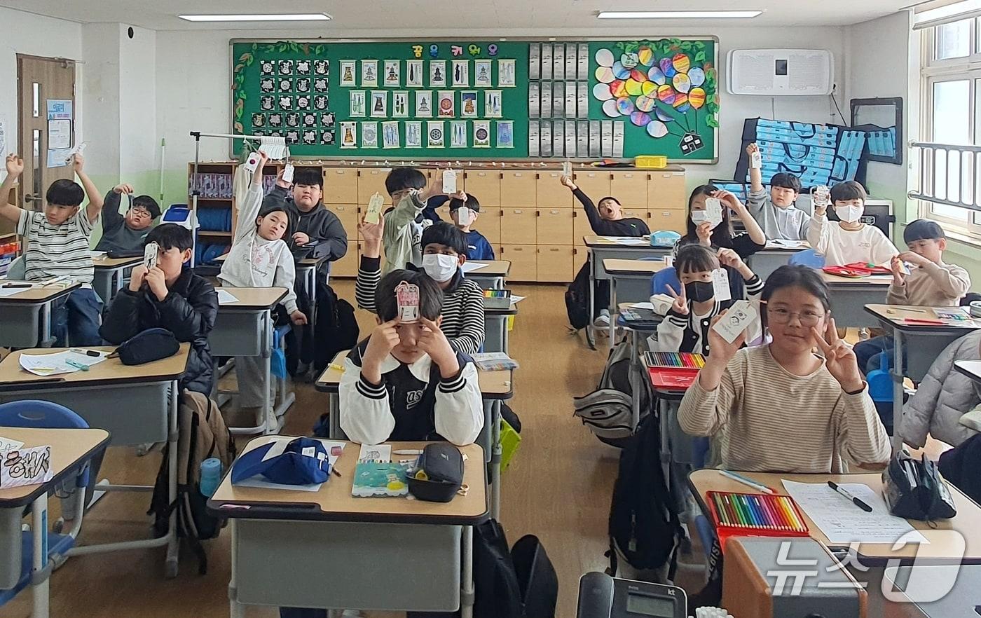 본문 이미지 - 증평교육도서관 독서 프로그램.(괴산증평교육지원청 제공. 재판매 및 DB금지)