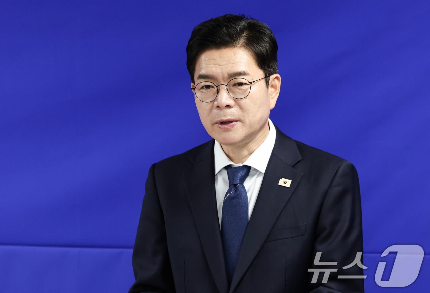 본문 이미지 - 정원오 더불어민주당 서울시장 후보가 10일 서울 중구 선거사무실에서 열린 '미래 서울, 전문가와 함께' 착착캠프 정책자문단 2차 출범식에서 발언하고 있다. 2026.5.10 ⓒ 뉴스1 임지훈 인턴기자