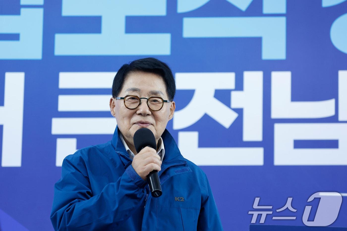 본문 이미지 - 박지원 더불어민주당 의원. 2026.5.10 ⓒ 뉴스1 김태성 기자