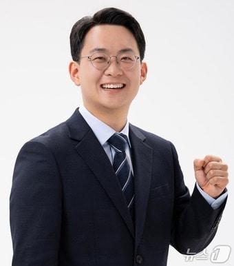 본문 이미지 - 박지원 민주당 군산·김제·부안을 국회의원 후보.(선거 캠프 제공. 재판매 및 DB금지)