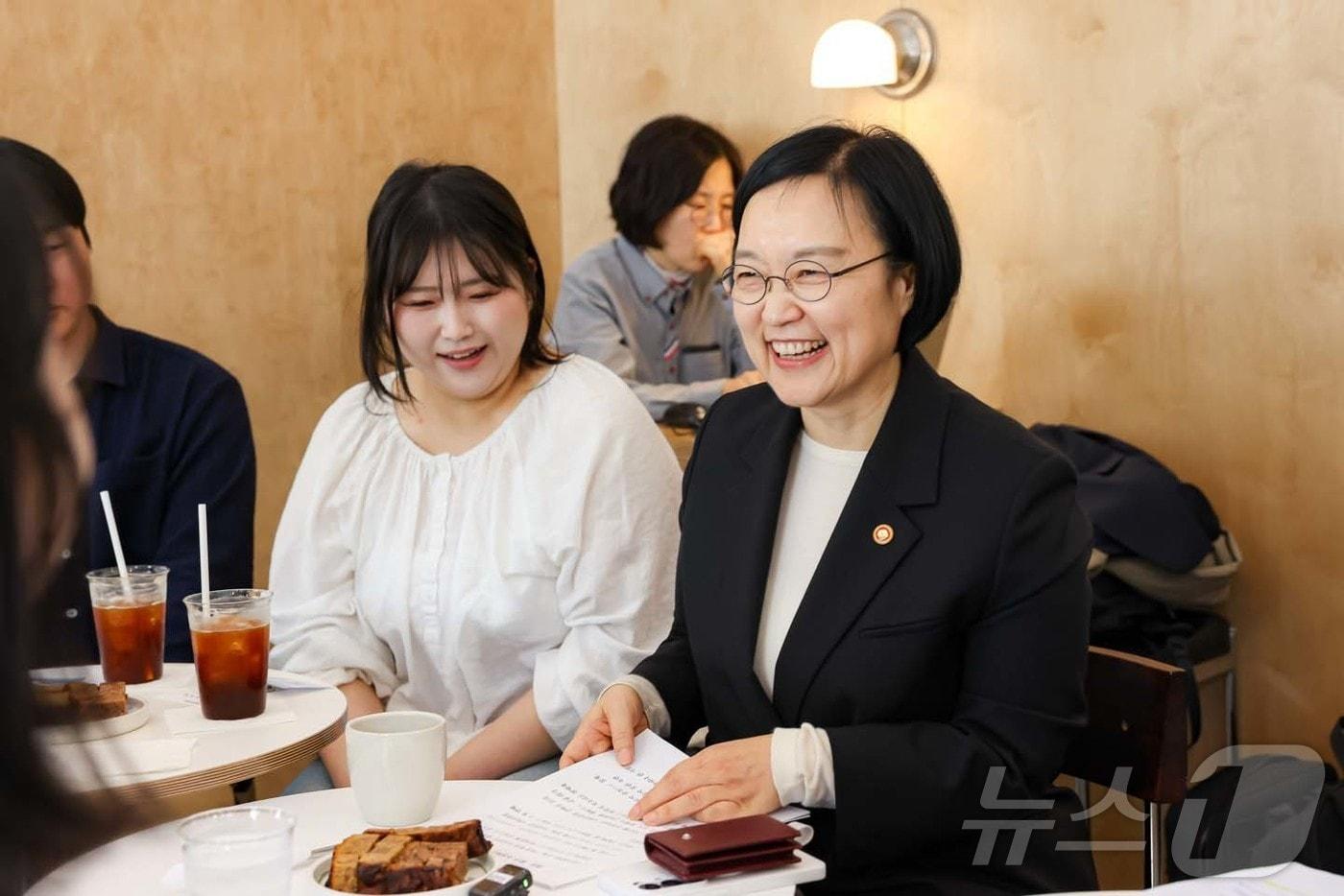 본문 이미지 - 한성숙 중소벤처기업부 장관 (중소벤처기업부 제공. 재판매 및 DB 금지) 2026.5.12 ⓒ 뉴스1