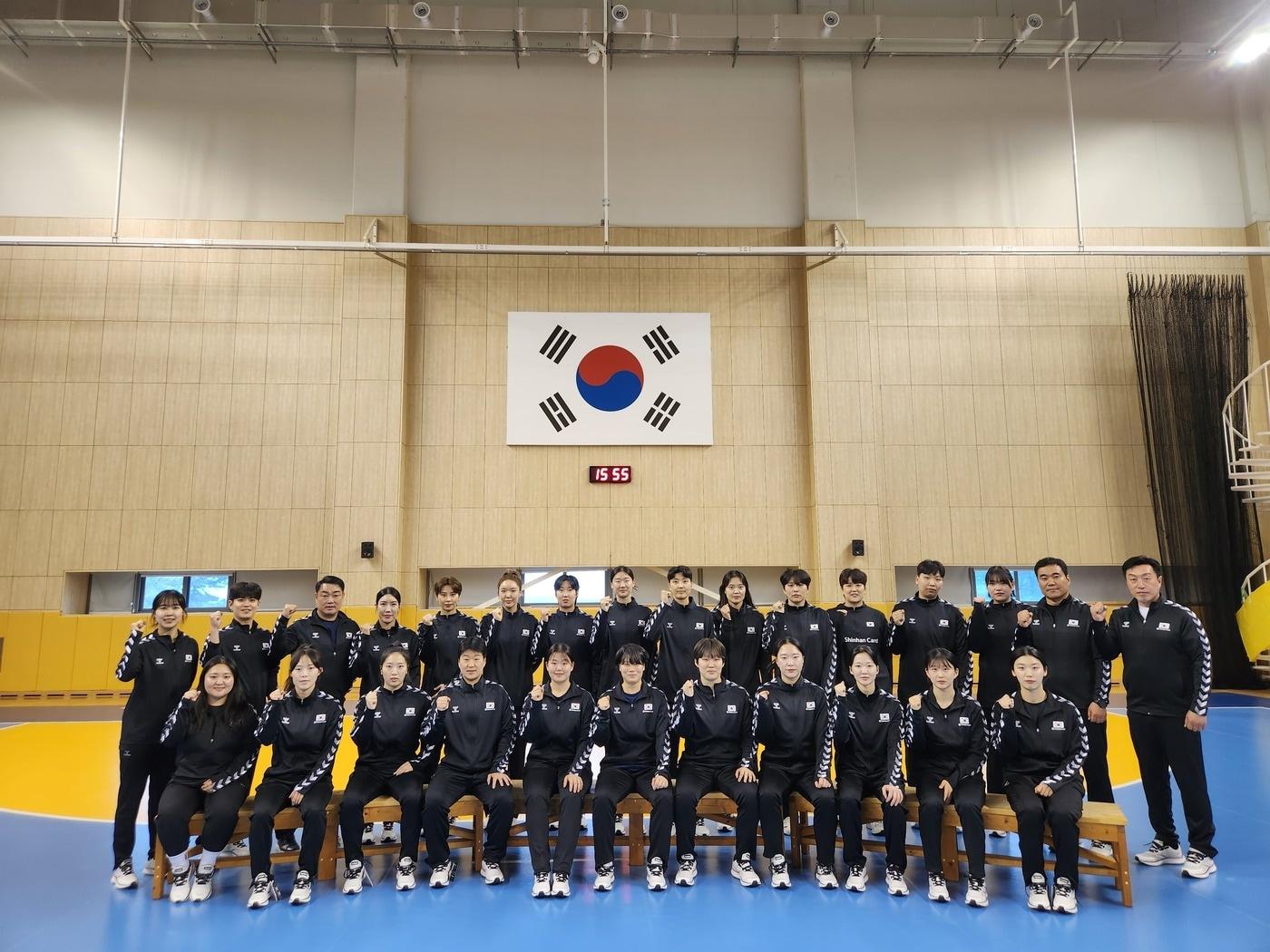 본문 이미지 -  한국 여자 핸드볼 대표팀(대한핸드볼협회 제공)