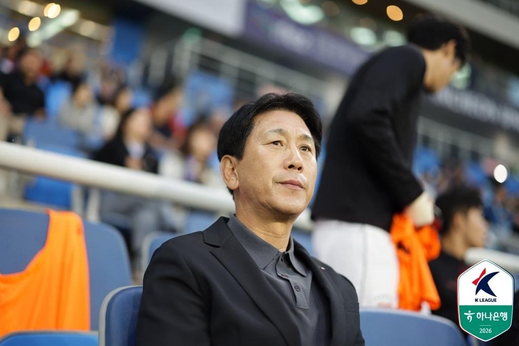 본문 이미지 - 박태하 포항 감독(한국프로축구연맹 제공) 