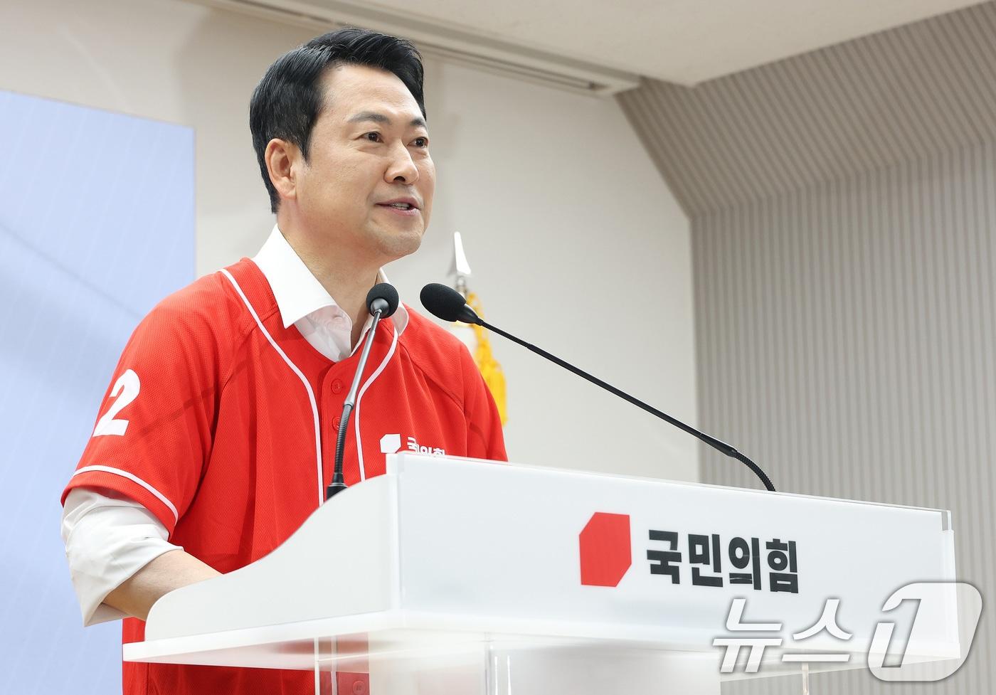 본문 이미지 - 장동혁 국민의힘 대표가 13일 오전 서울 여의도 중앙당사에서 열린 국민무시 심판 공소취소 저지 국민선거대책위원회 출범식에서 인사말을 하고 있다. (공동취재) 2026.5.13 ⓒ 뉴스1 신웅수 기자