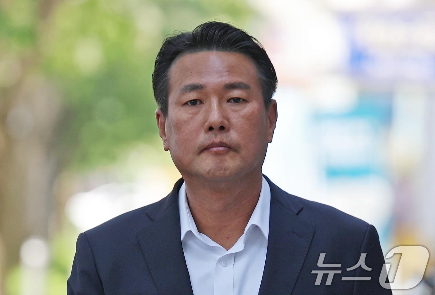 본문 이미지 - 김태효 전 국가안보실 1차장이 지난 5월 내란중요임무종사 혐의로 피의자 조사를 받기 위해 경기 과천 2차 종합특검 사무실로 출석하고 있다. 2026.5.15 ⓒ 뉴스1 오대일 기자