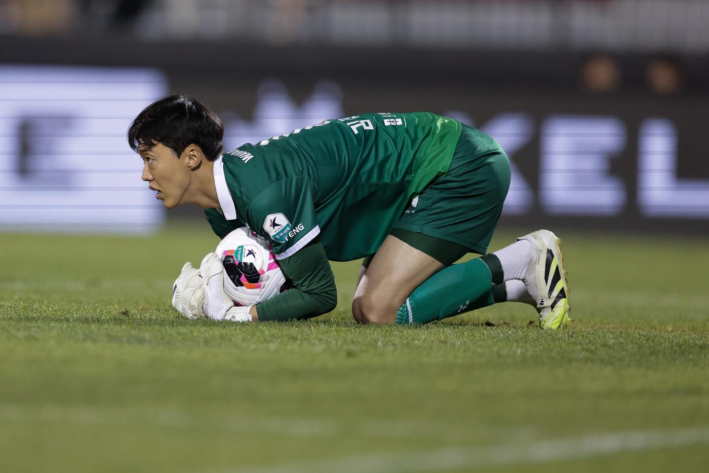 본문 이미지 - 부천 수문장 김형근이 K리그1 14라운드 MVP로 선정됐다. (한국프로축구연맹 제공)